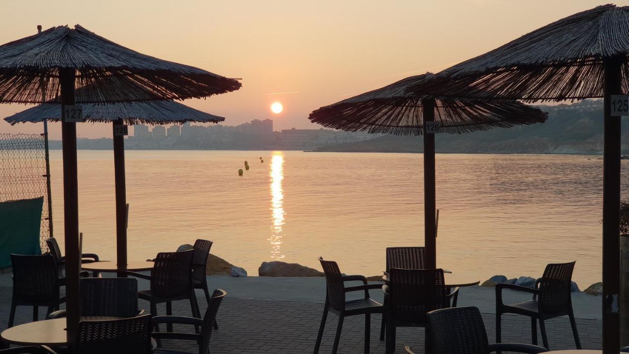 Reception La Rotonda Aparthotel أوريويلا المظهر الخارجي الصورة